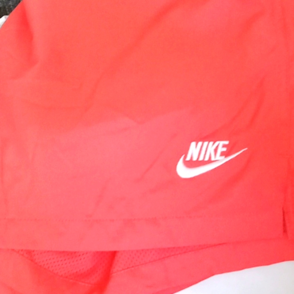 Running shorts
